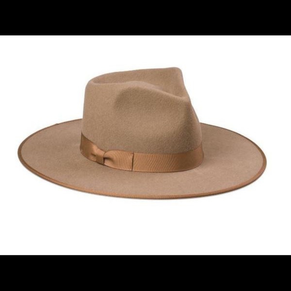 Lack of color teak rancher